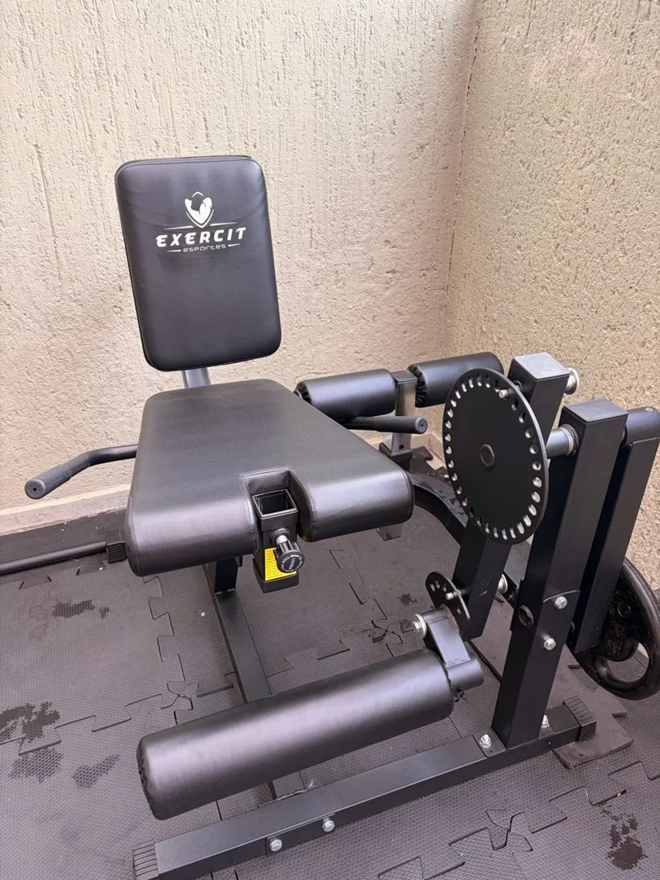 Cadeira flexora e extensora - Foto 2