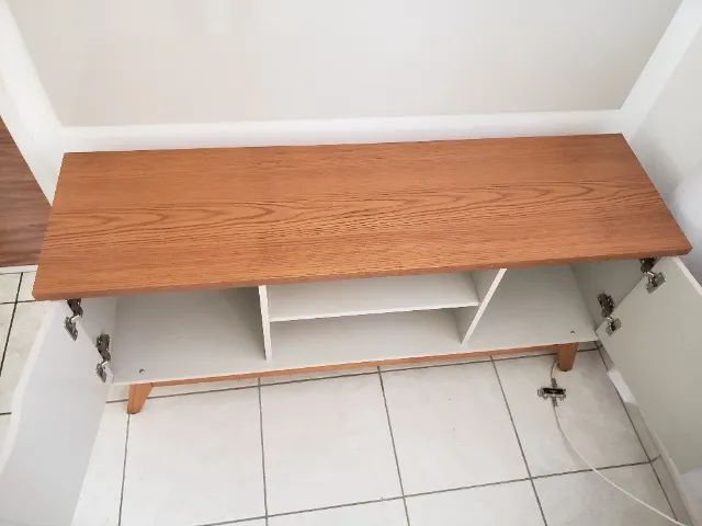 Rack Prisma 1.4, com 02 portas e duas prateleiras- para TV até 46 polegadas