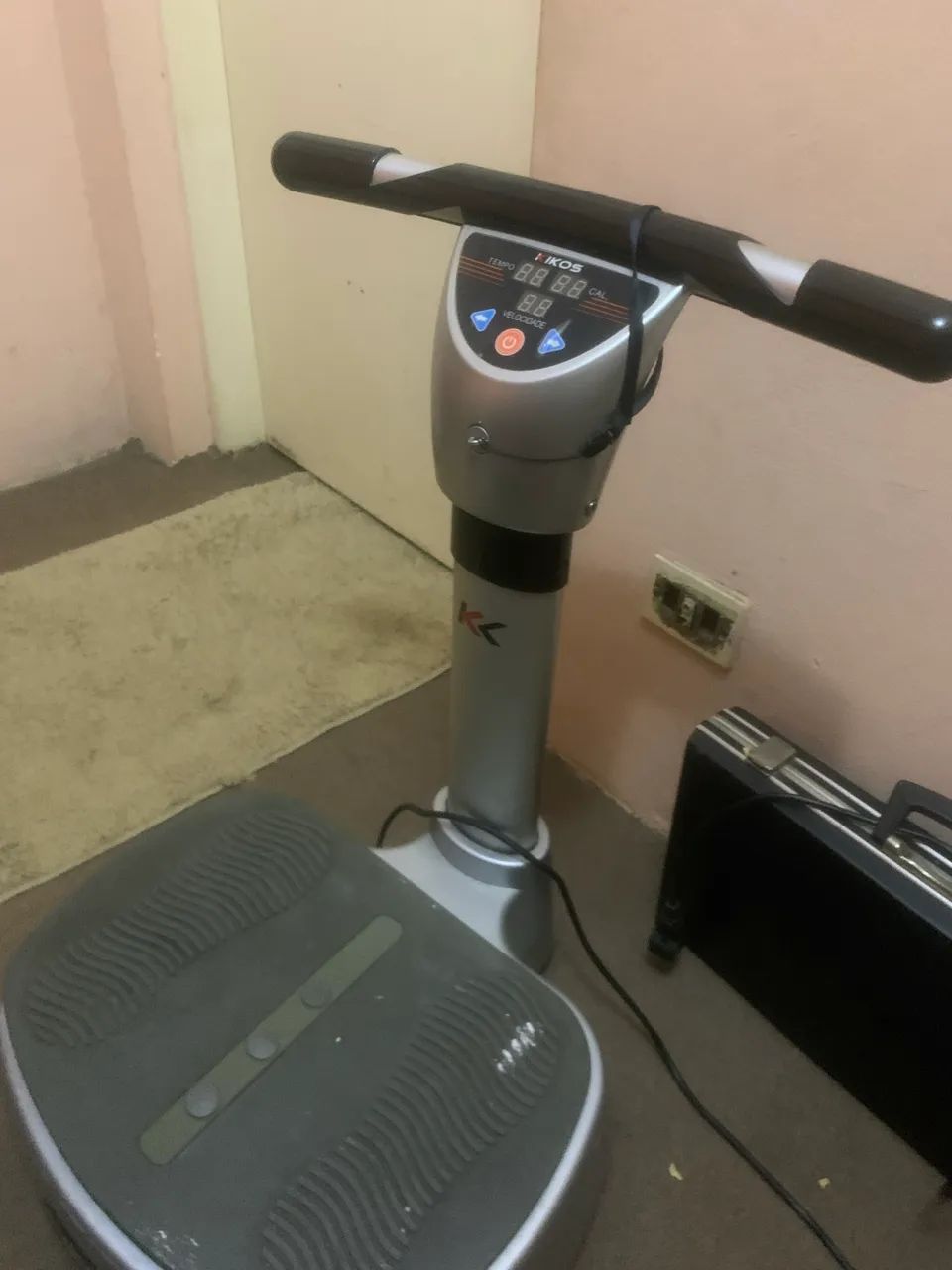 Plataforma Vibratória Kikos P200ix - Foto 6