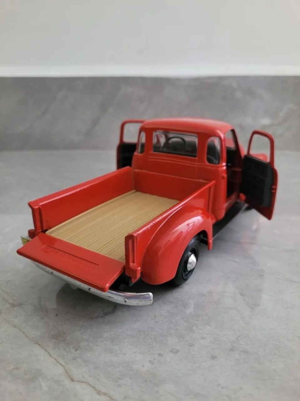 Chevrolet 3100 Miniatura 1:24 - Excelente estado - Foto 5