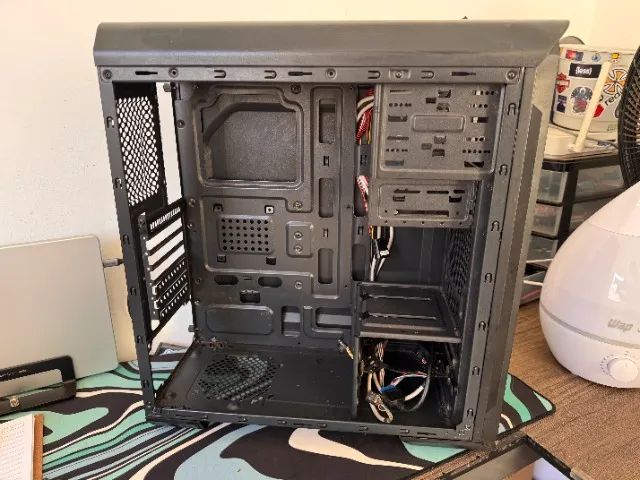 Gabinete Gamer Preto Mid Tower sem Tampa Lateral - Foto 3