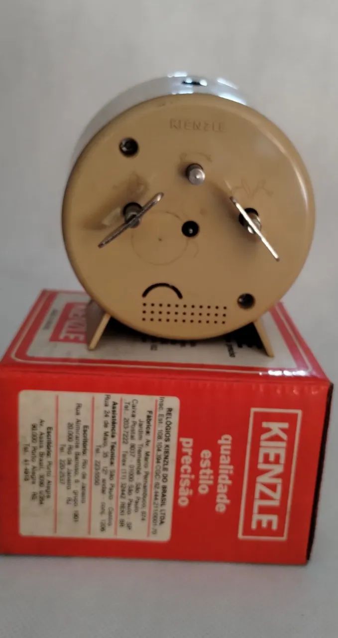 Relógio despertador à corda (década de 70/80) Kienzle - ler descrição - Foto 5