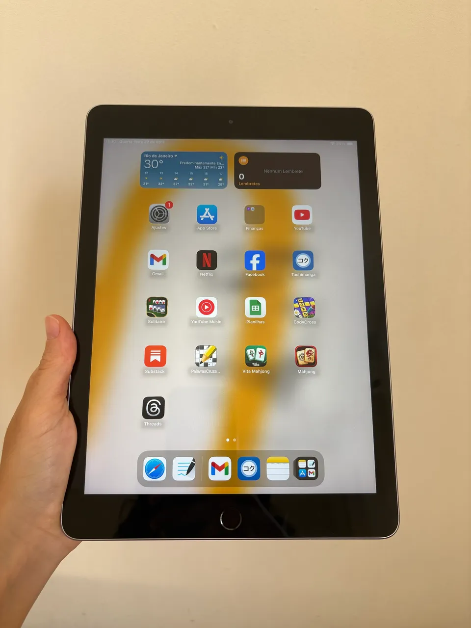 iPad（第6世代）128GB Wi-Fiモデル　Apple Pencil付き iPad iPad6 第6世代 Wi-Fi+Cellularモデル(SIMフリー) Apple Pencil