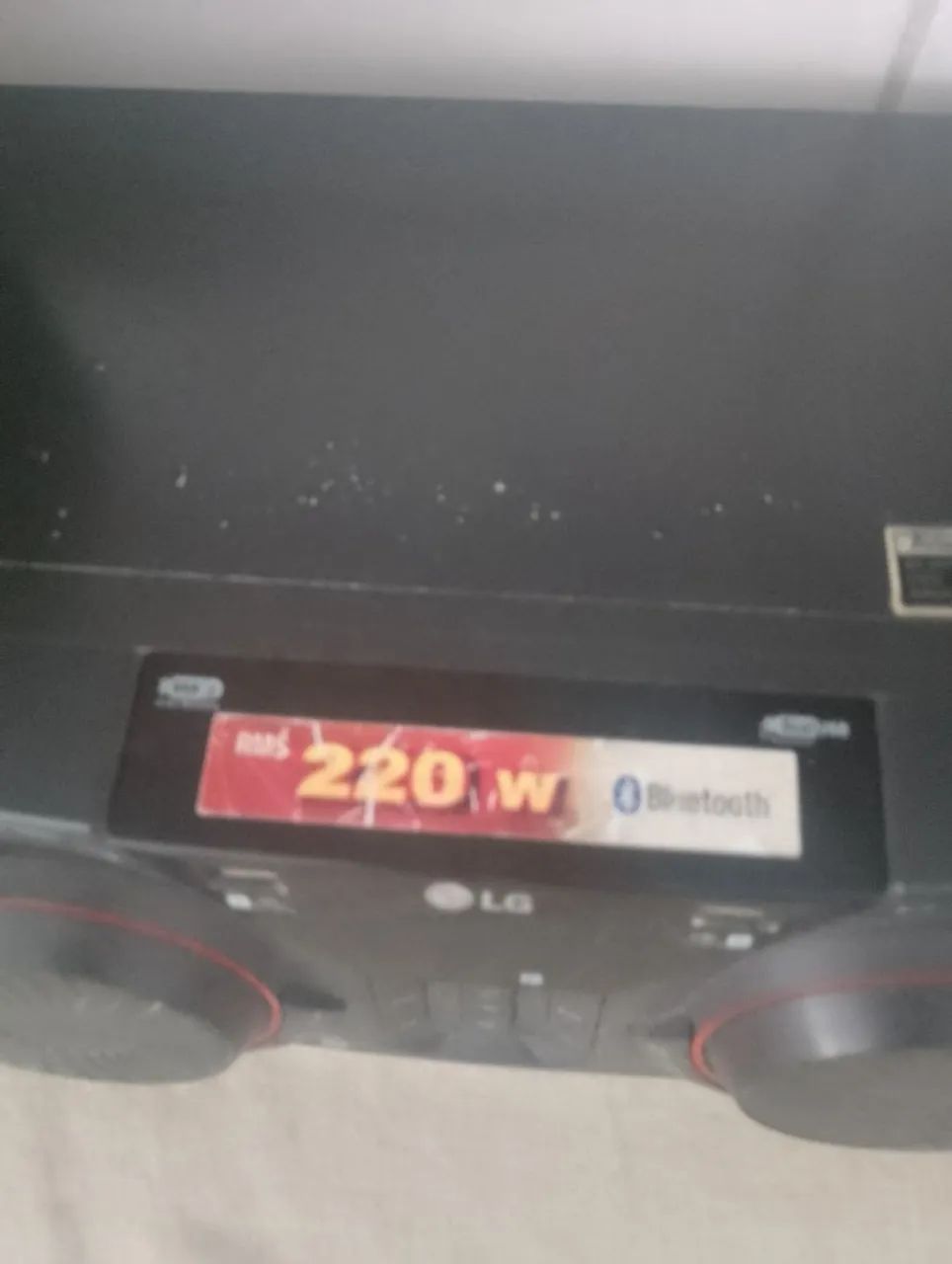 SOM LG em ótimo estado e funcionando normalmente 