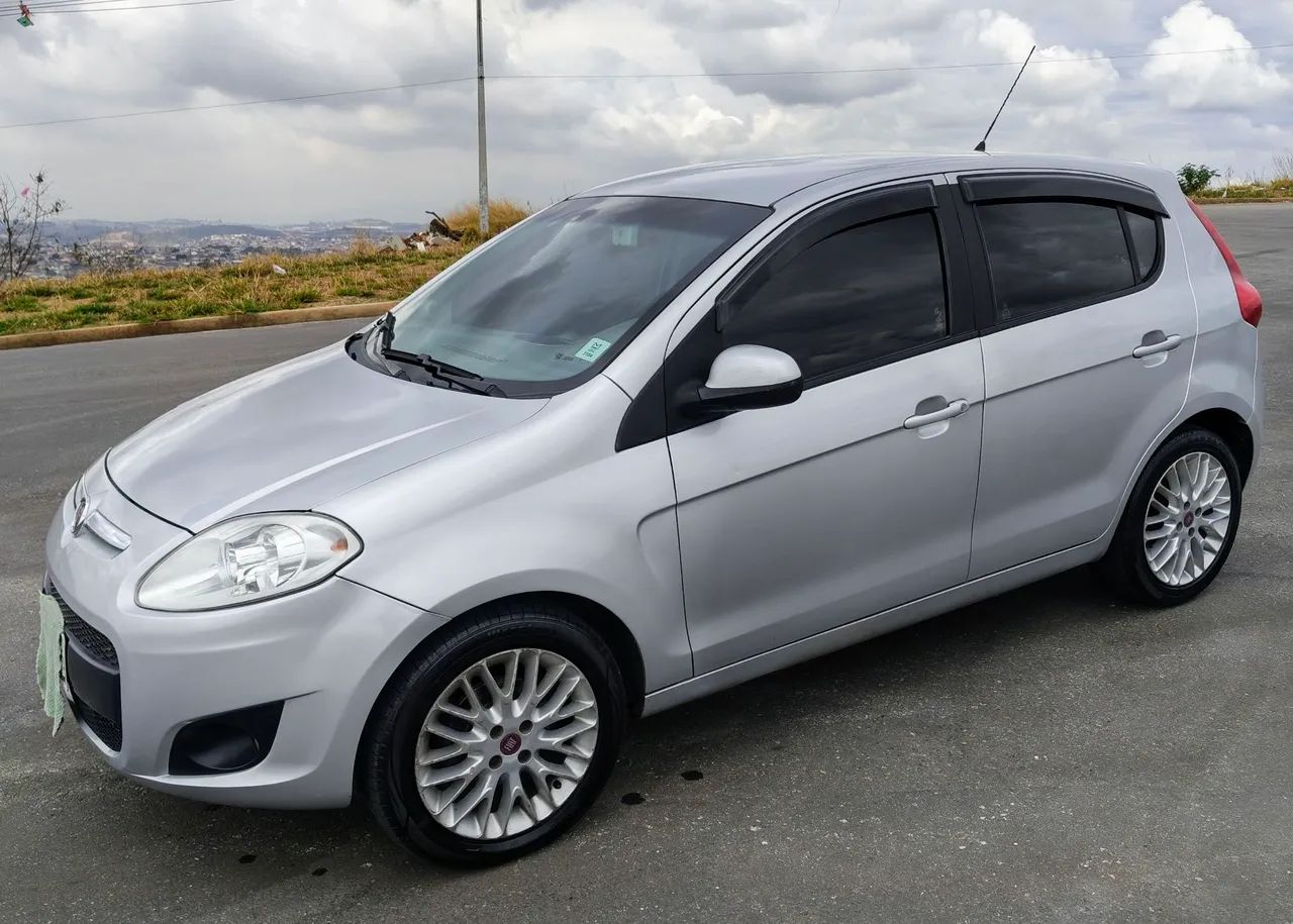 Fiat Palio Palio ESSENCE 1.6 Flex 16V 5p 2014