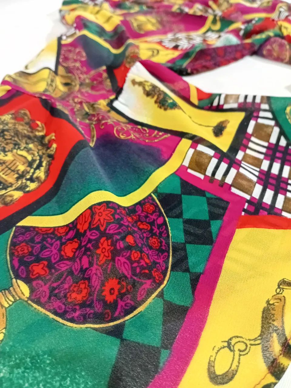Blusa vintage mangas em sino - Foto 2