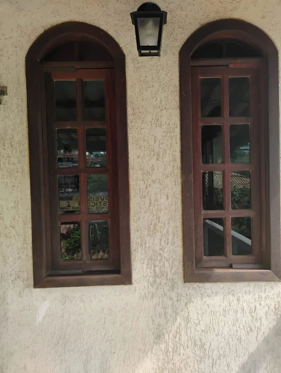 janelas estilo capelinhas completas só instalar vidro fumê, catedral