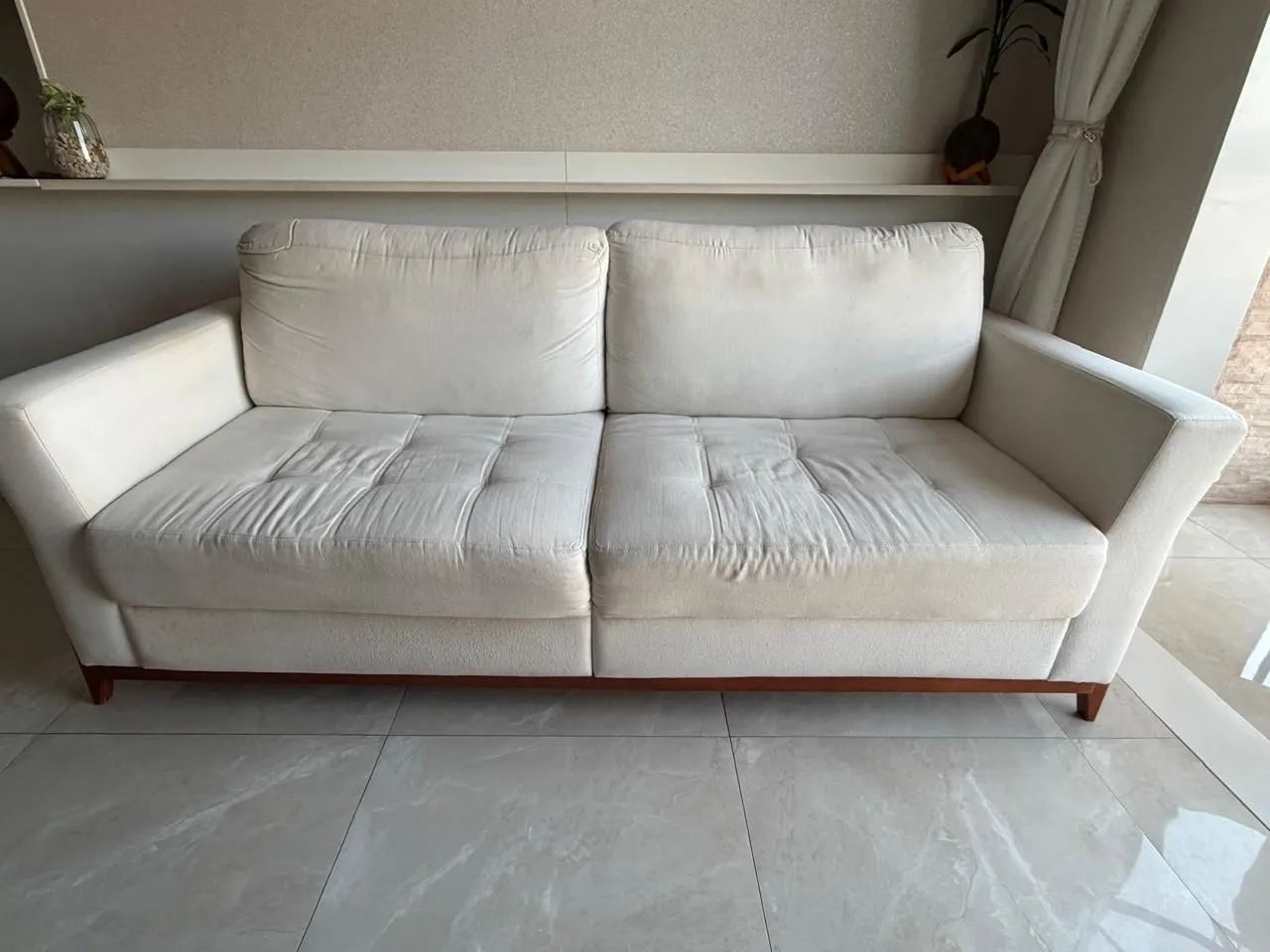 Sofá sala de estar off white