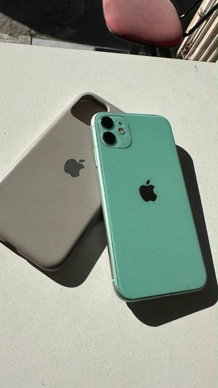 IPHONE 11 (SEM DETALHES, NOVO)