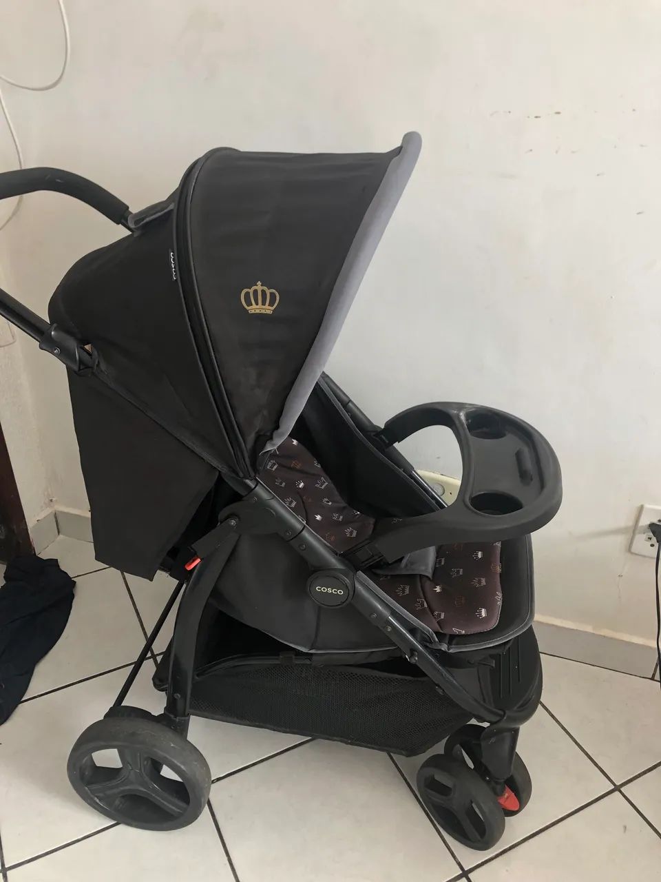 Vendo esse carinho de bebê da cosco 300 reais use poucas vezes ele ta completado 