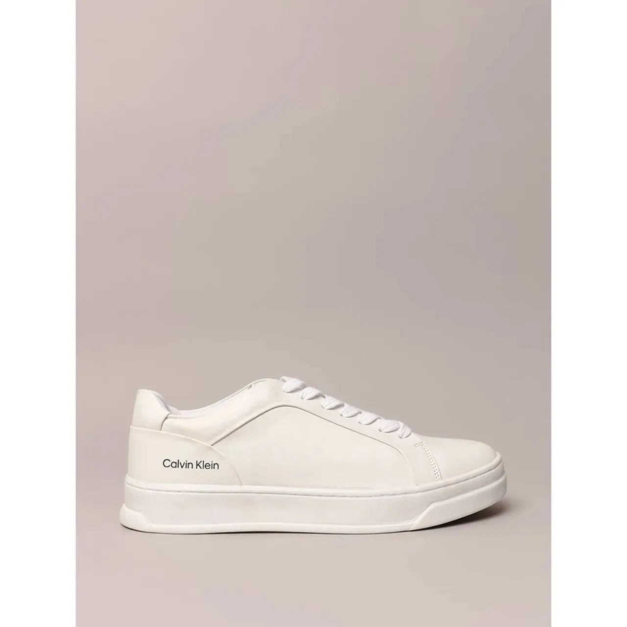 Tênis couro calvin Klein branco original pouco usado - Foto 2
