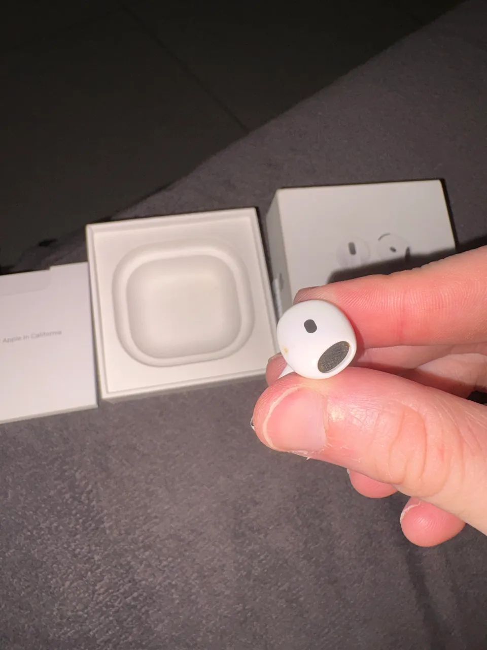 AIRPOD 4 