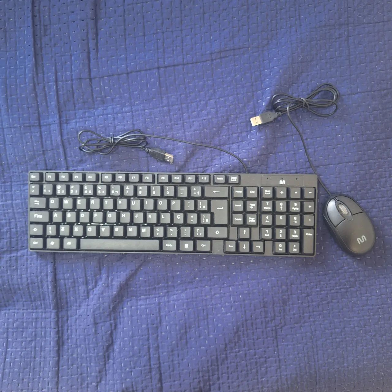 Kit teclado e mouse com fio