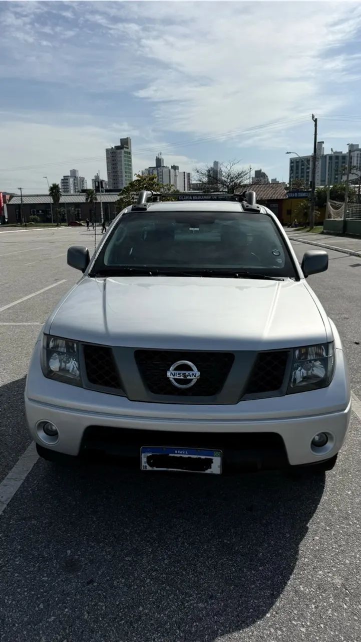 Nissan Frontier Frontier LE ATTACK CD 4x4 2.5 TB Die.Aut 2013
