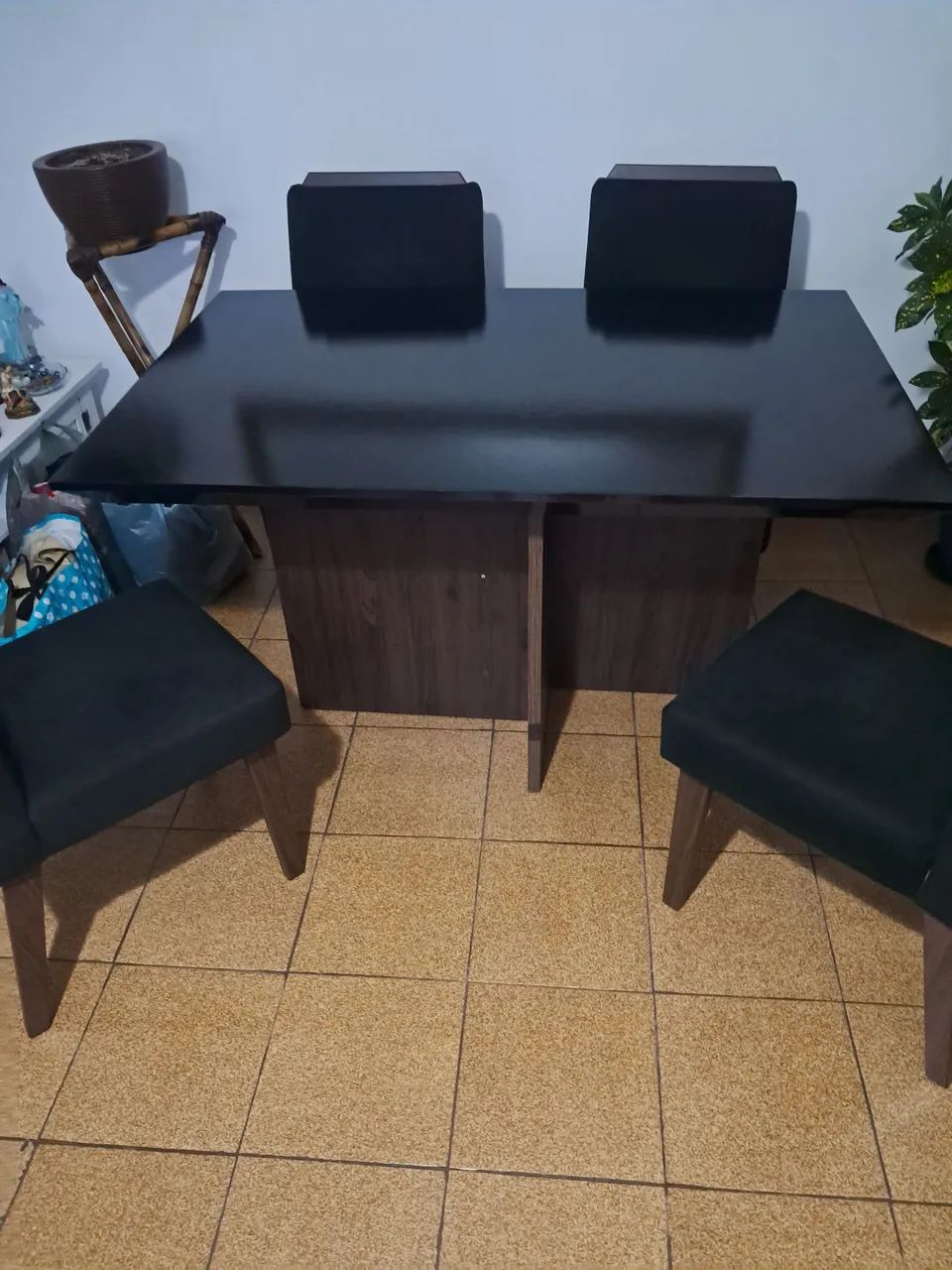 Mesa 4 cadeiras elegante  - Foto 4