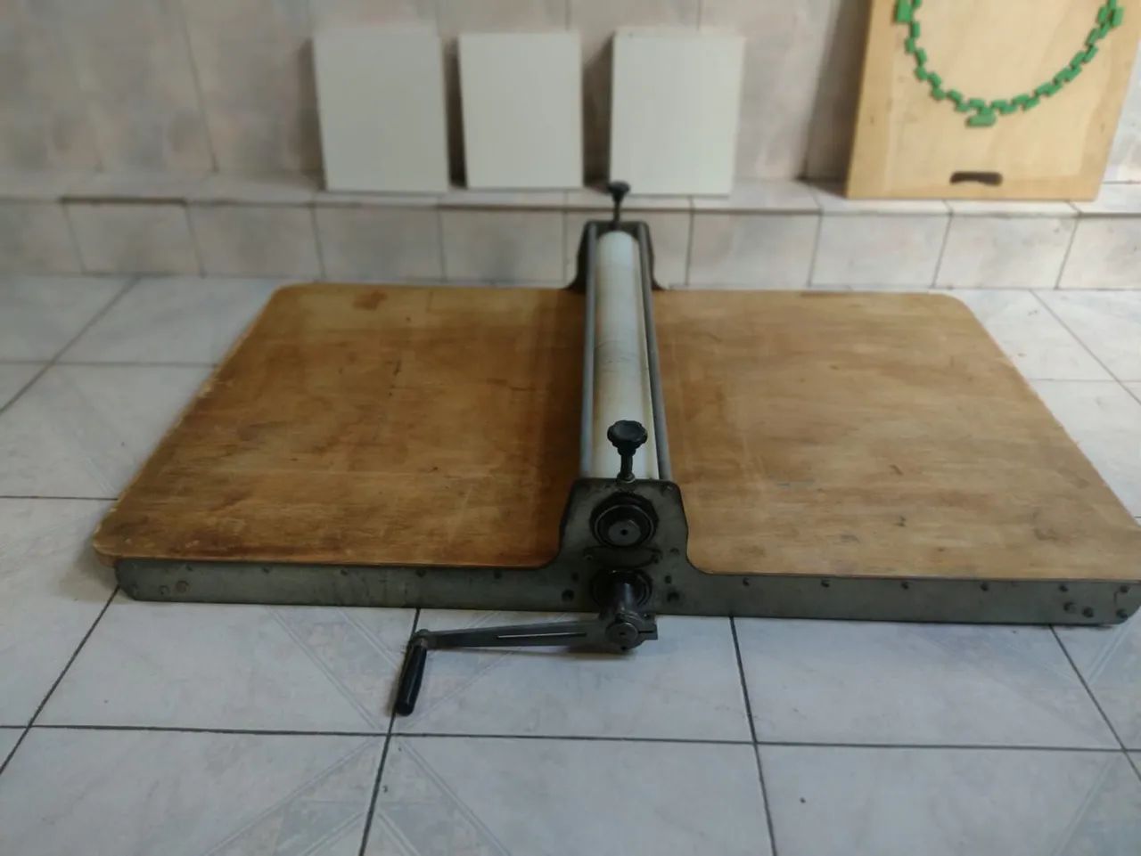 Maquina Corte e Vinco Manual 72cm - Foto 2