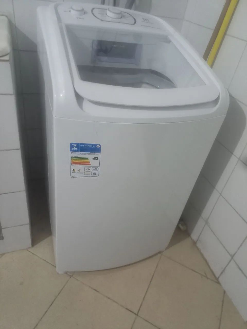 Máquina de lavar 11kg eletrolux nova