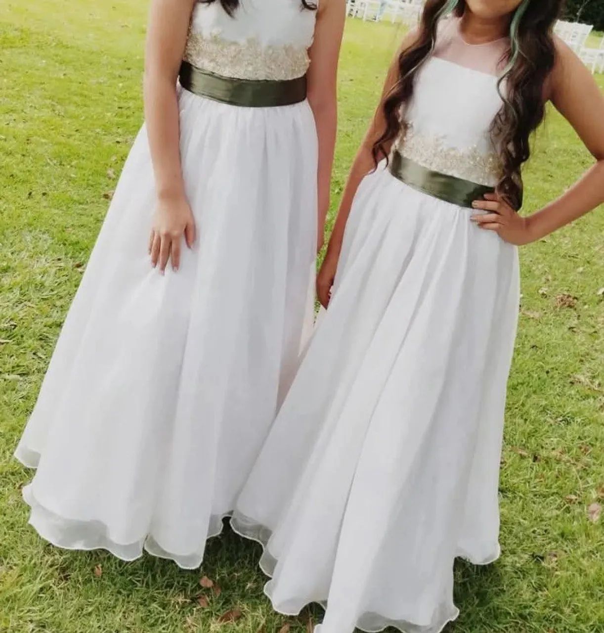 ? QUEIMA DE ESTOQUE! 54 Vestidos de Dama - Lote Completo
