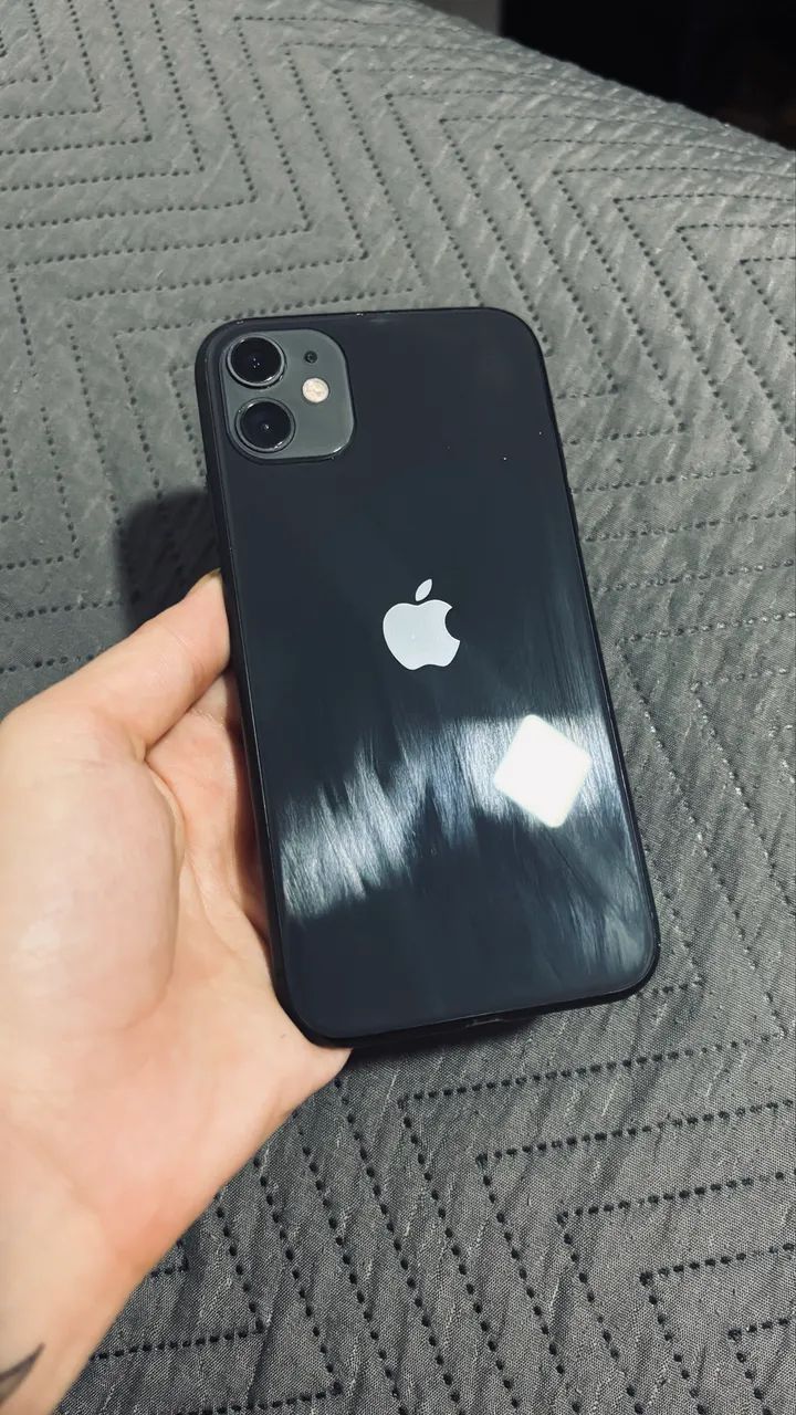 iPhone 11 à venda