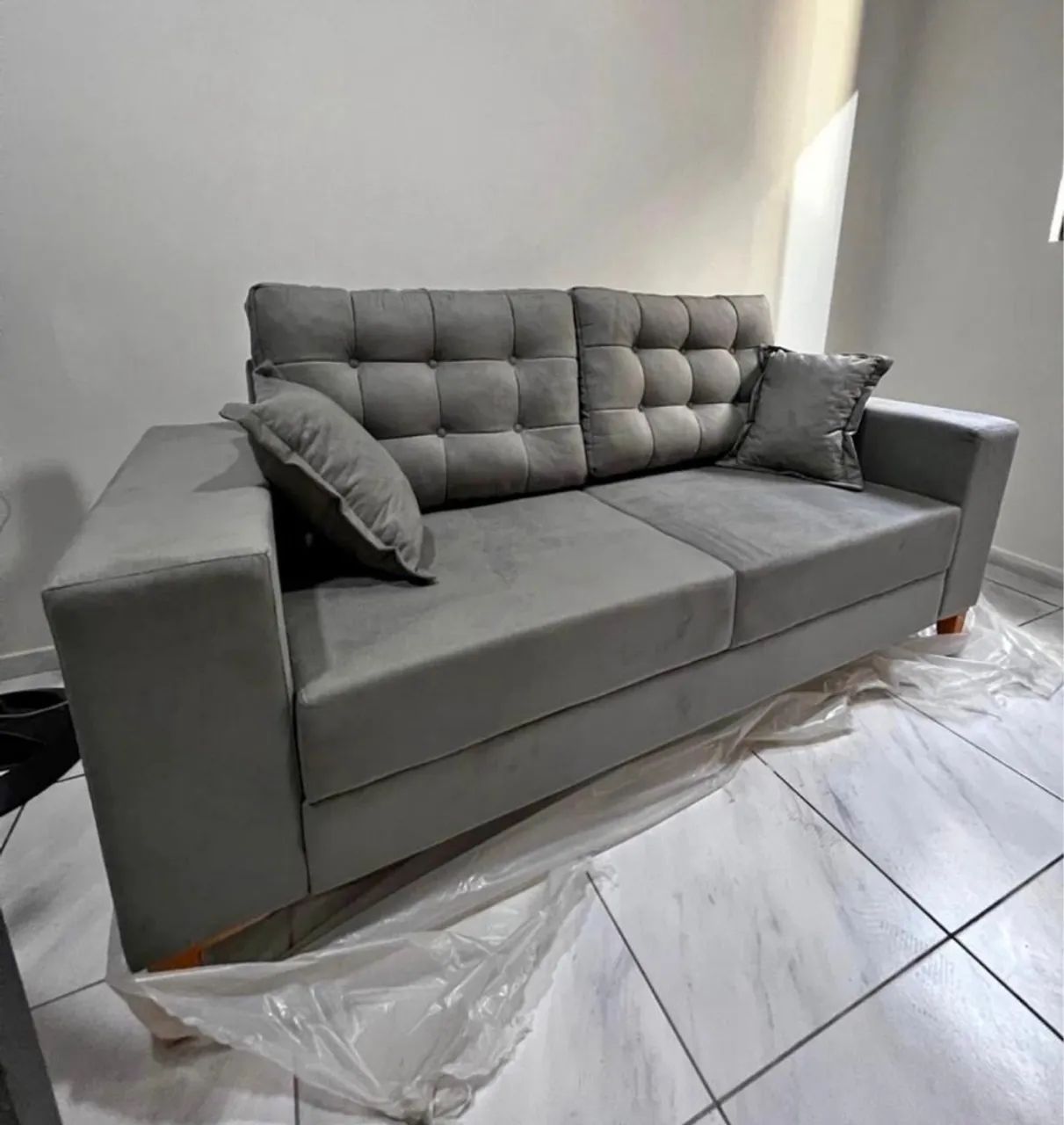 Sofá Retrô Disponível a pronta entrega 