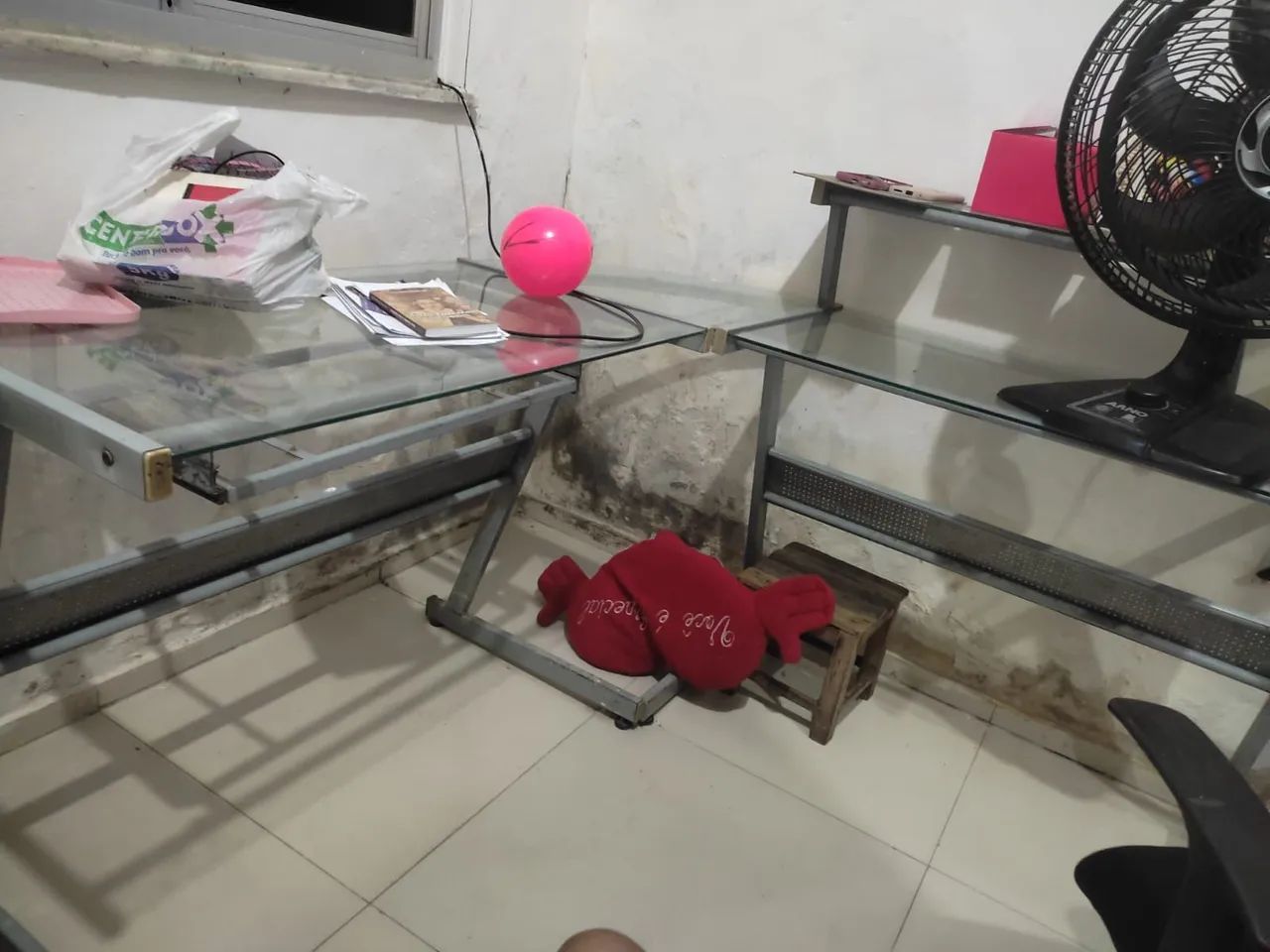 Mesa de vidro L