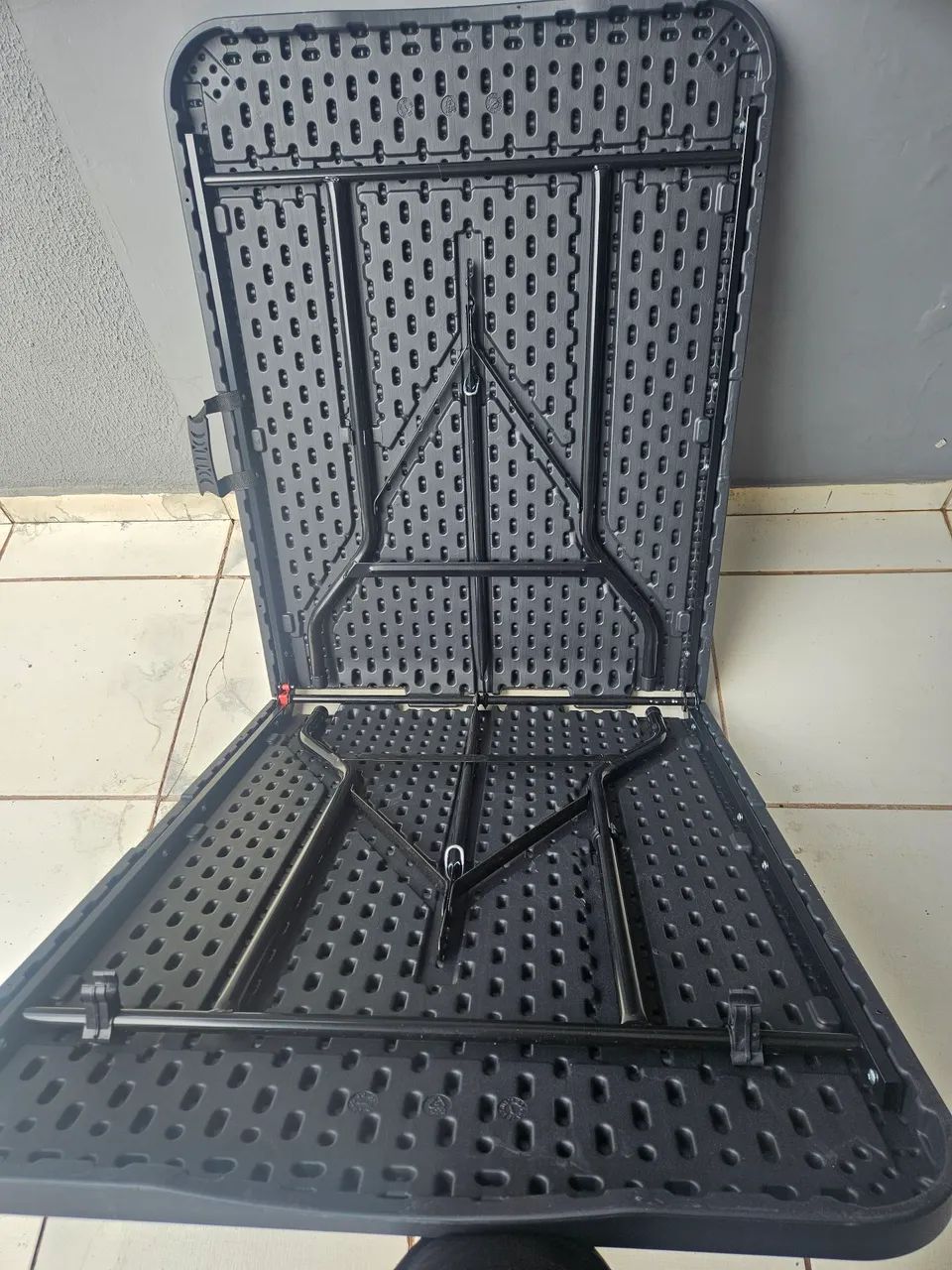 Mesa dobrável 1,80 metros  - Foto 5