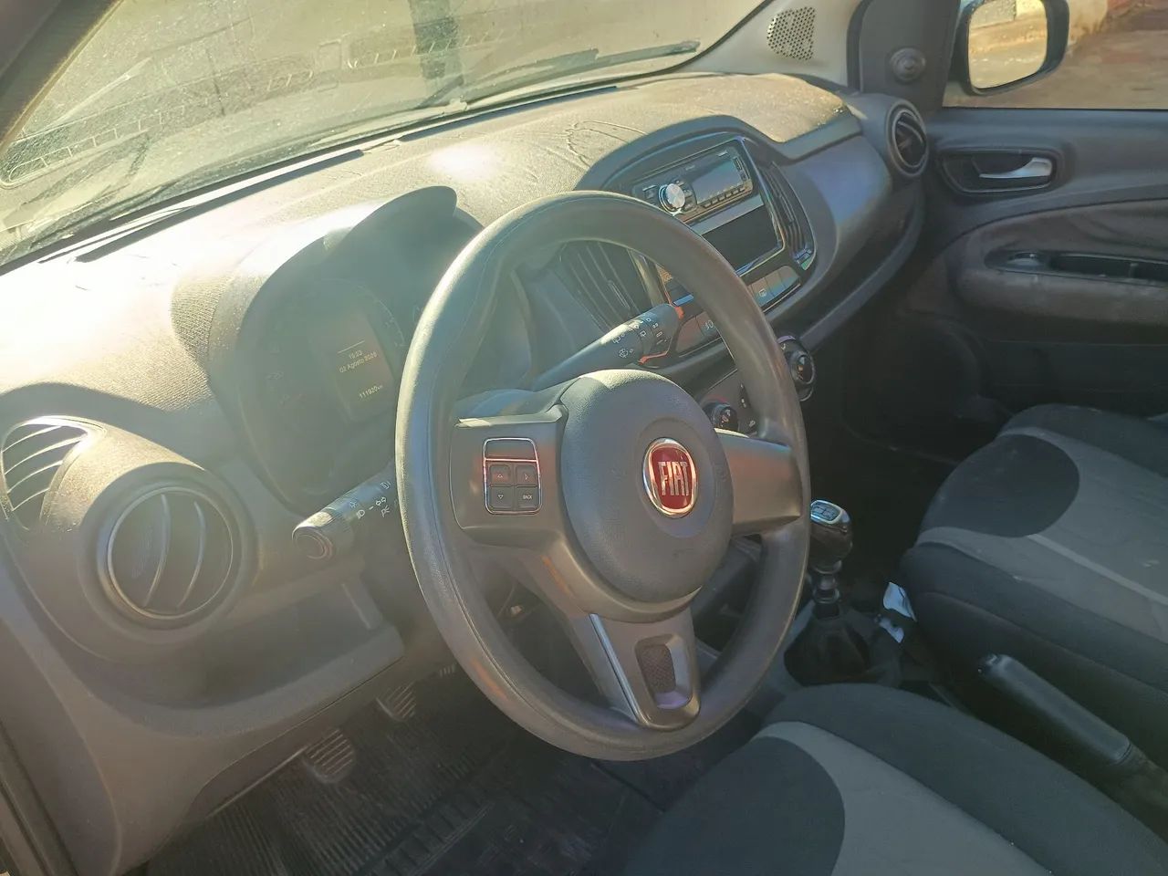 Fiat Uno WAY 1.4 EVO Fire Flex 8V 5P 2016 - Foto 4