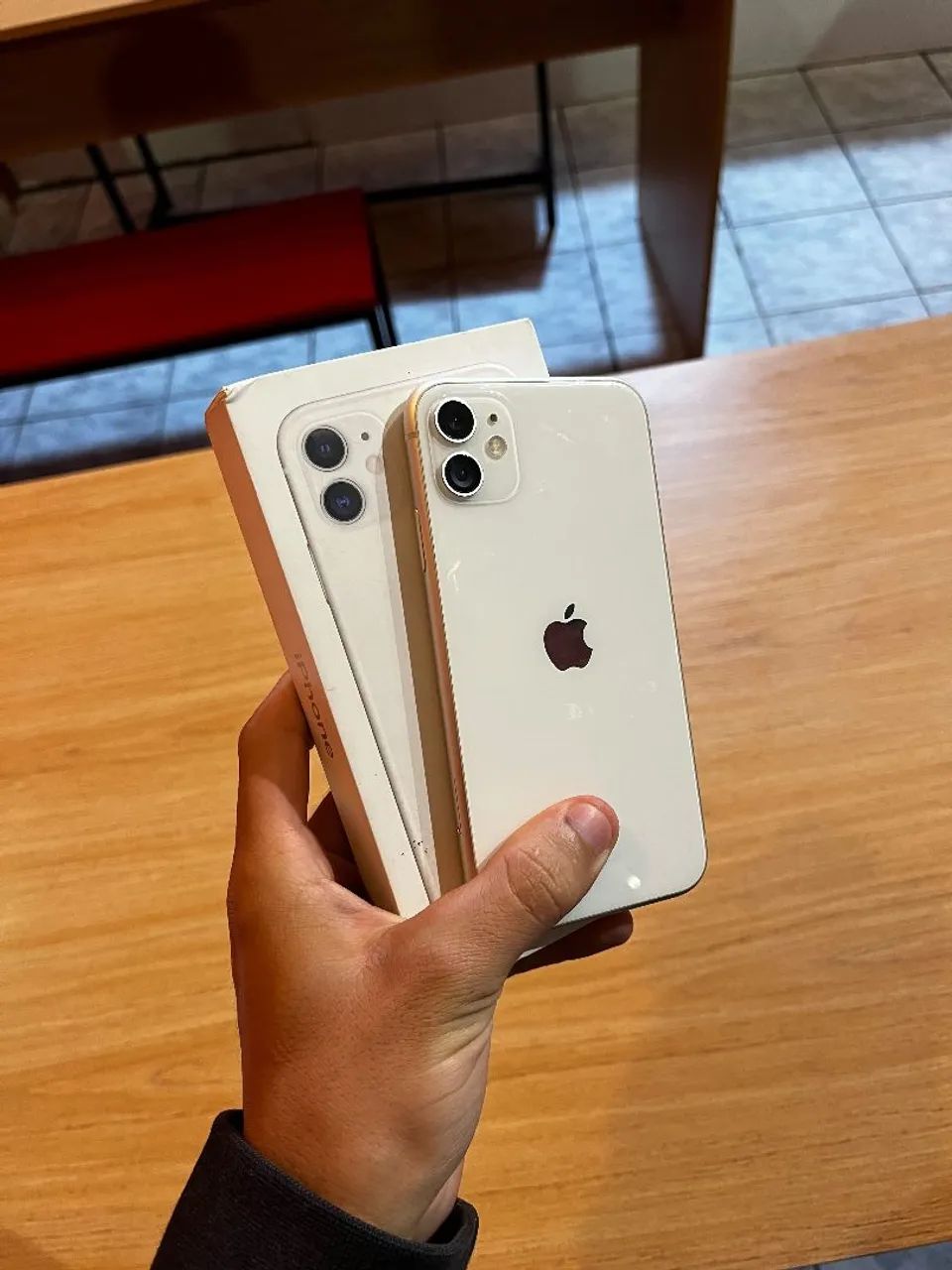 IPHONE 11 <br>True Tone ?<br>64GB ?<br>73% ?