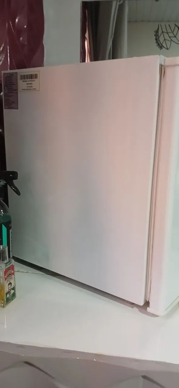 Frigobar (Marca: Midea) Usado / Ótimo Estado - Foto 2