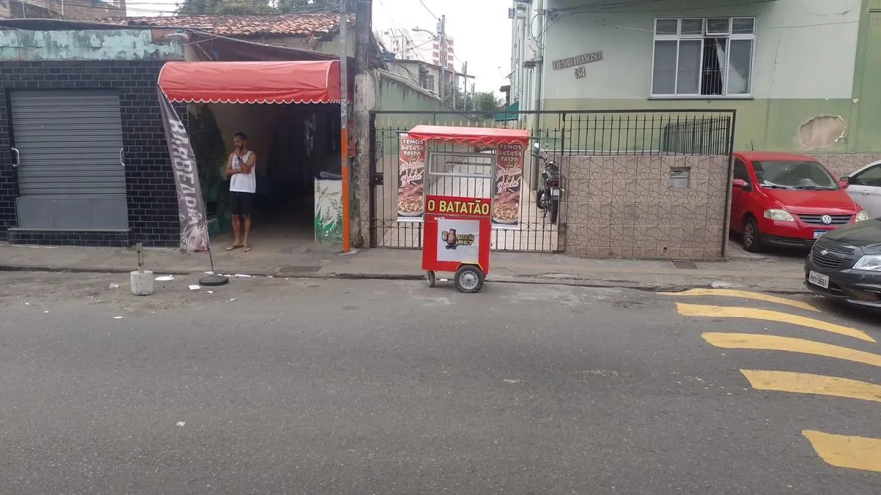 Vendo Carrinho de Hot Dog e churrasqueira - Foto 2