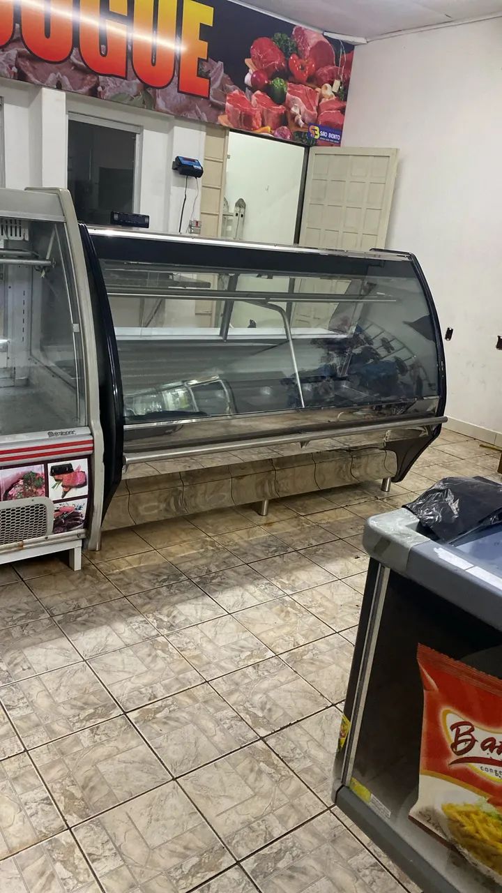Vendo balcão para açougue novo