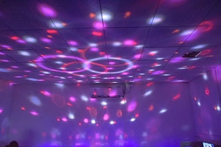 Globo de luz de discoteca rotativo, para festas - Foto 2