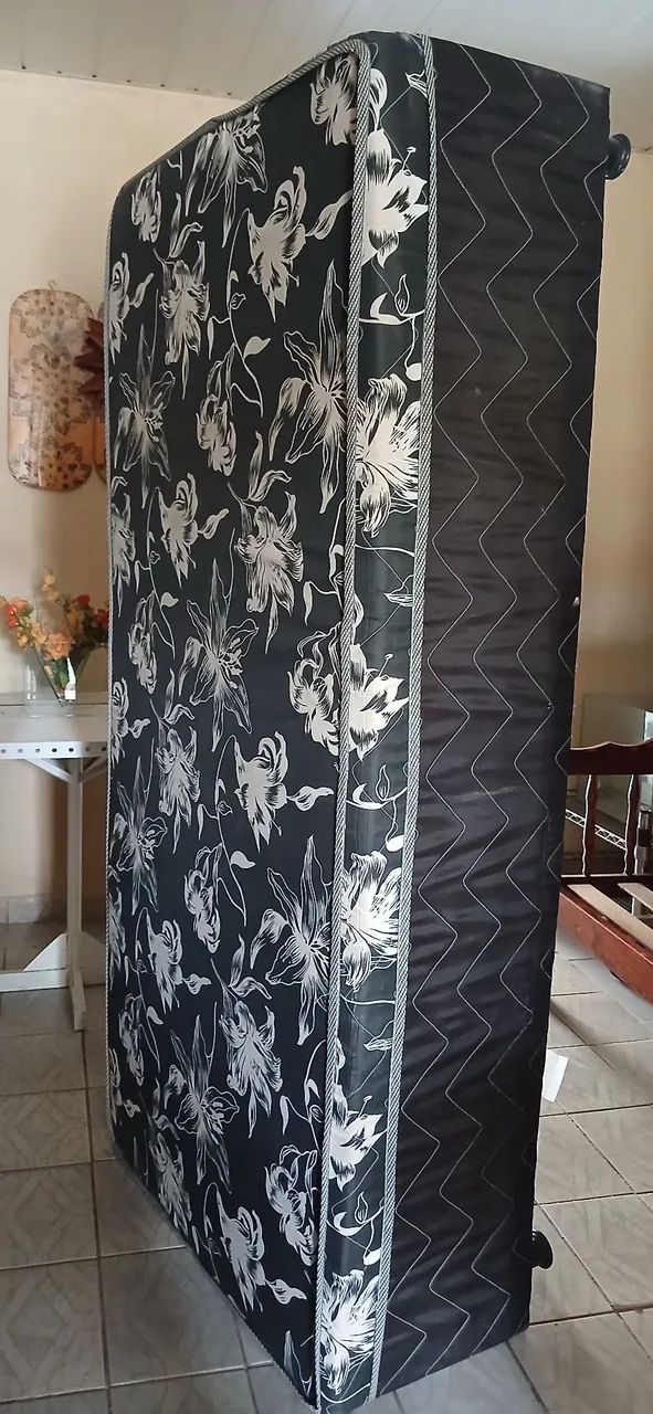 Cama Box de solteiro 