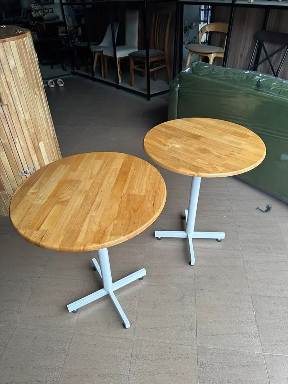 Mesa estilo industrial para restaurantes  - Foto 2