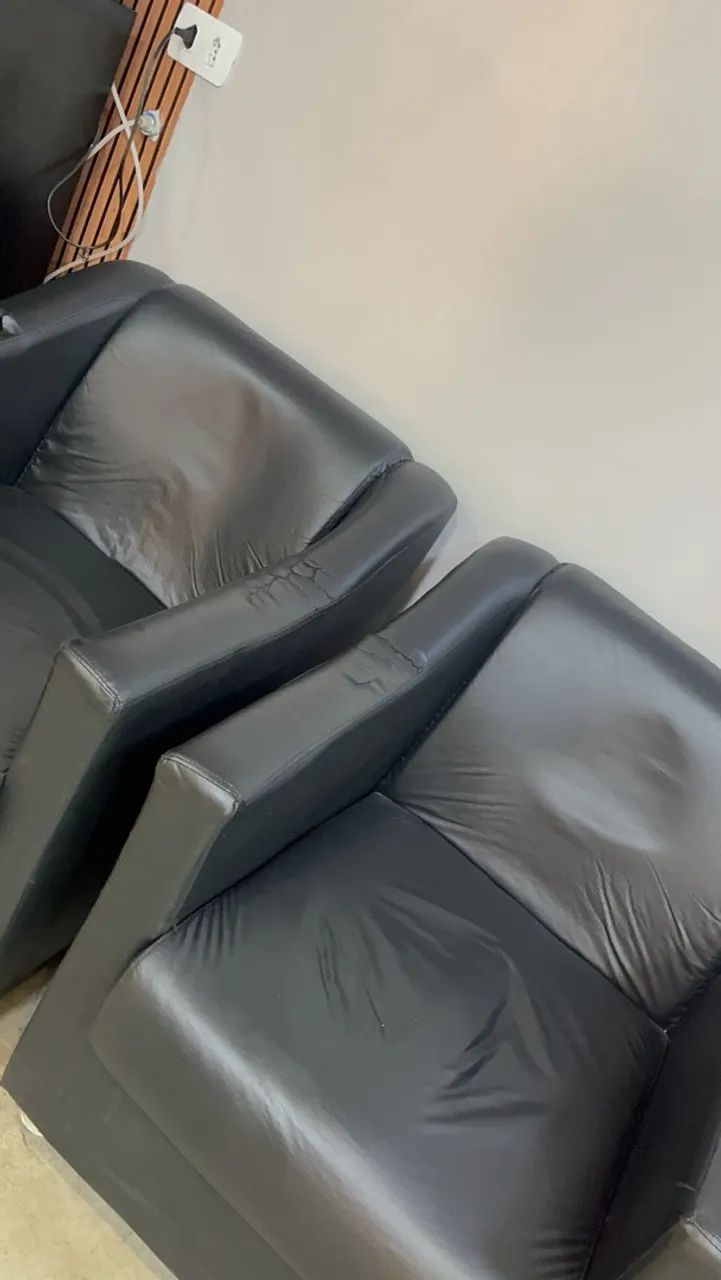4 Poltronas (pra sair hoje!!) 