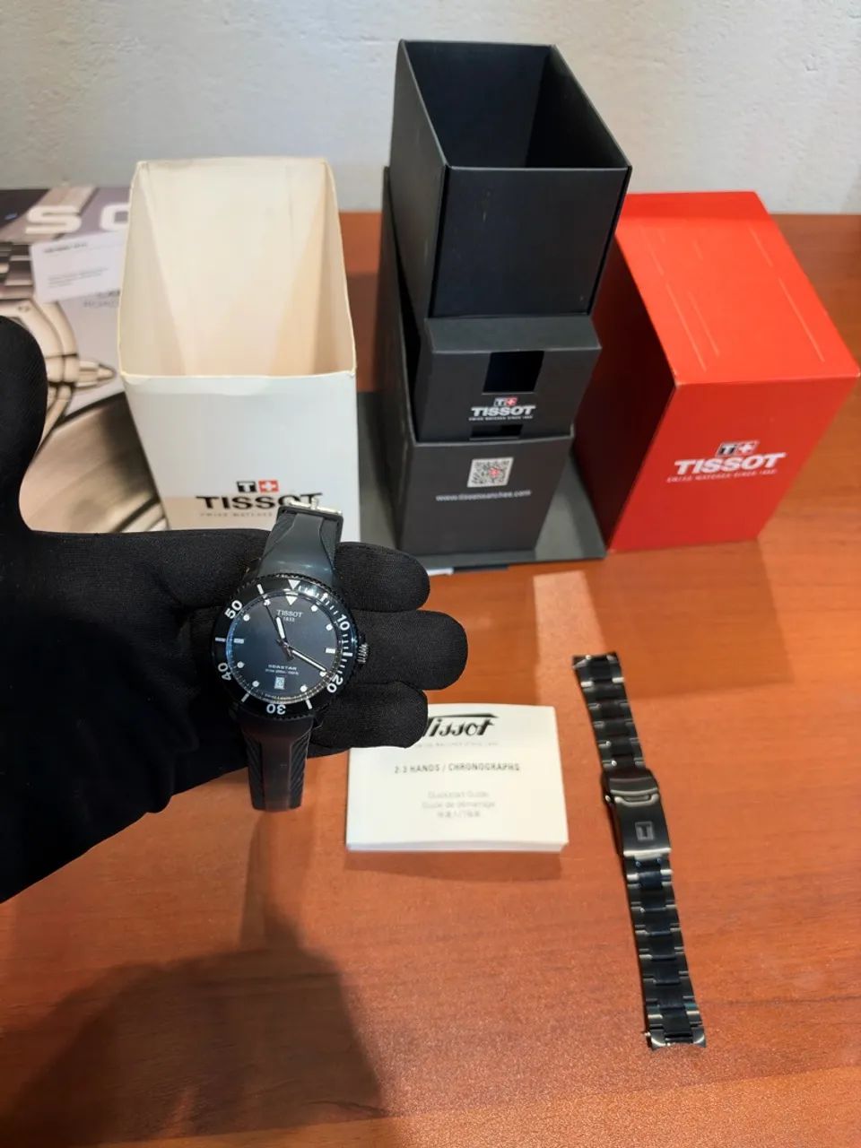 Relógio Tissot Seastar 1000 Quartz Suíço 40mm com duas pulseiras  - Foto 2