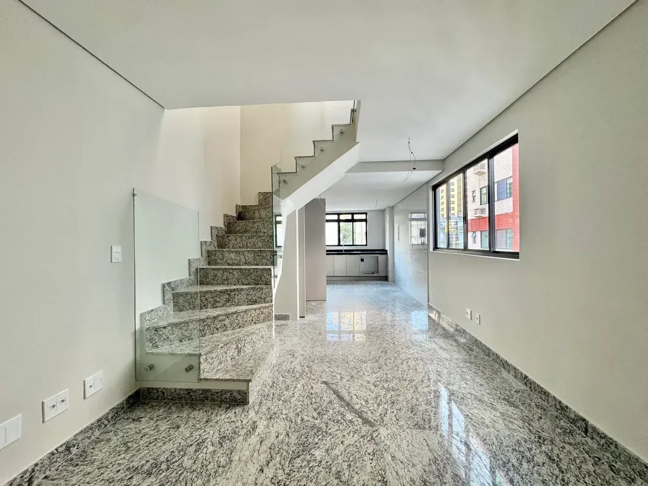 Apartamento para venda com dois quartos   Bairro Funcionários, BH - Foto 5