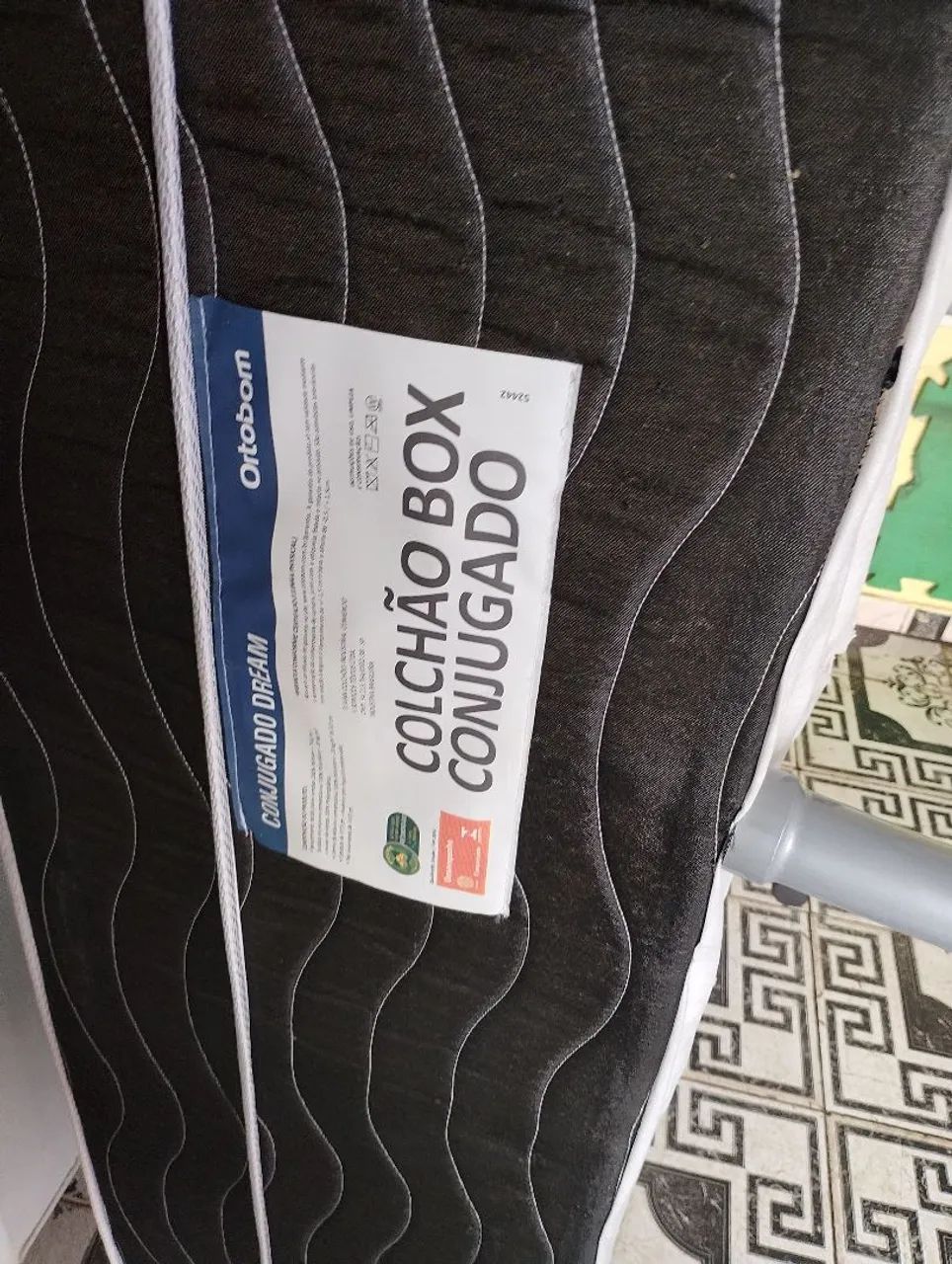 Vendo cama box de solteiro conjugada  - Foto 2