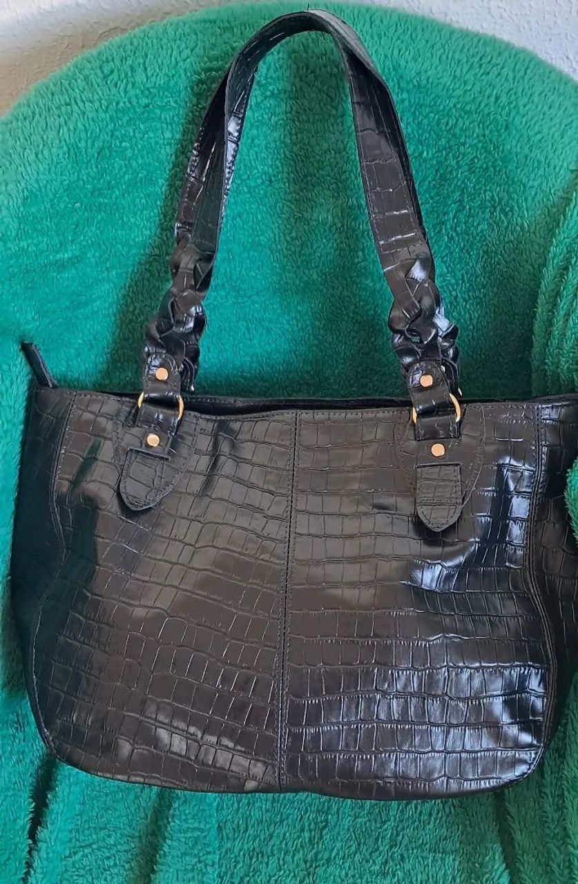 Bolsa Mr Cat preta couro croco - Foto 2