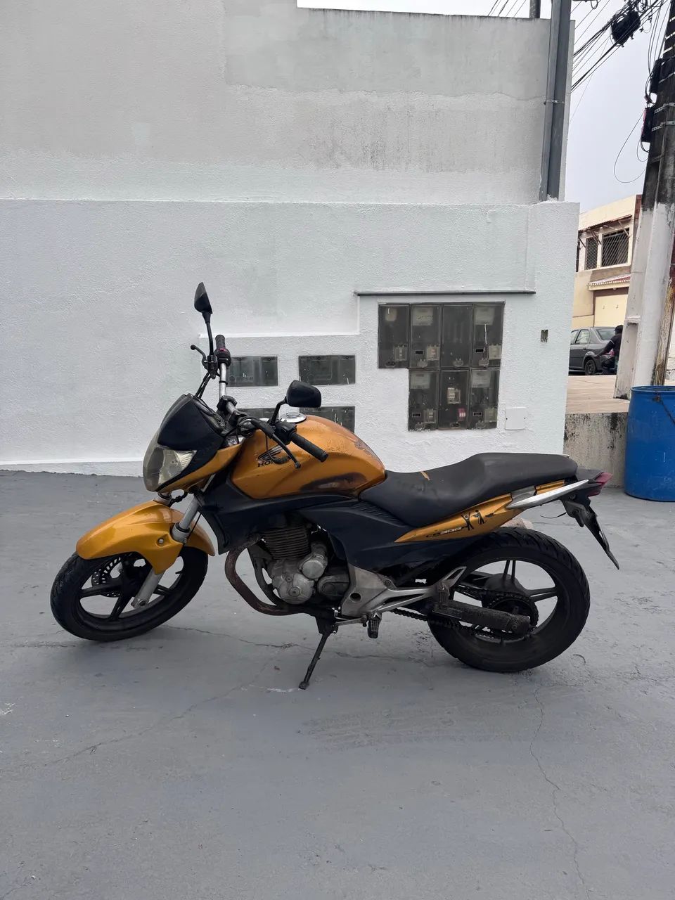 CB300 2010
