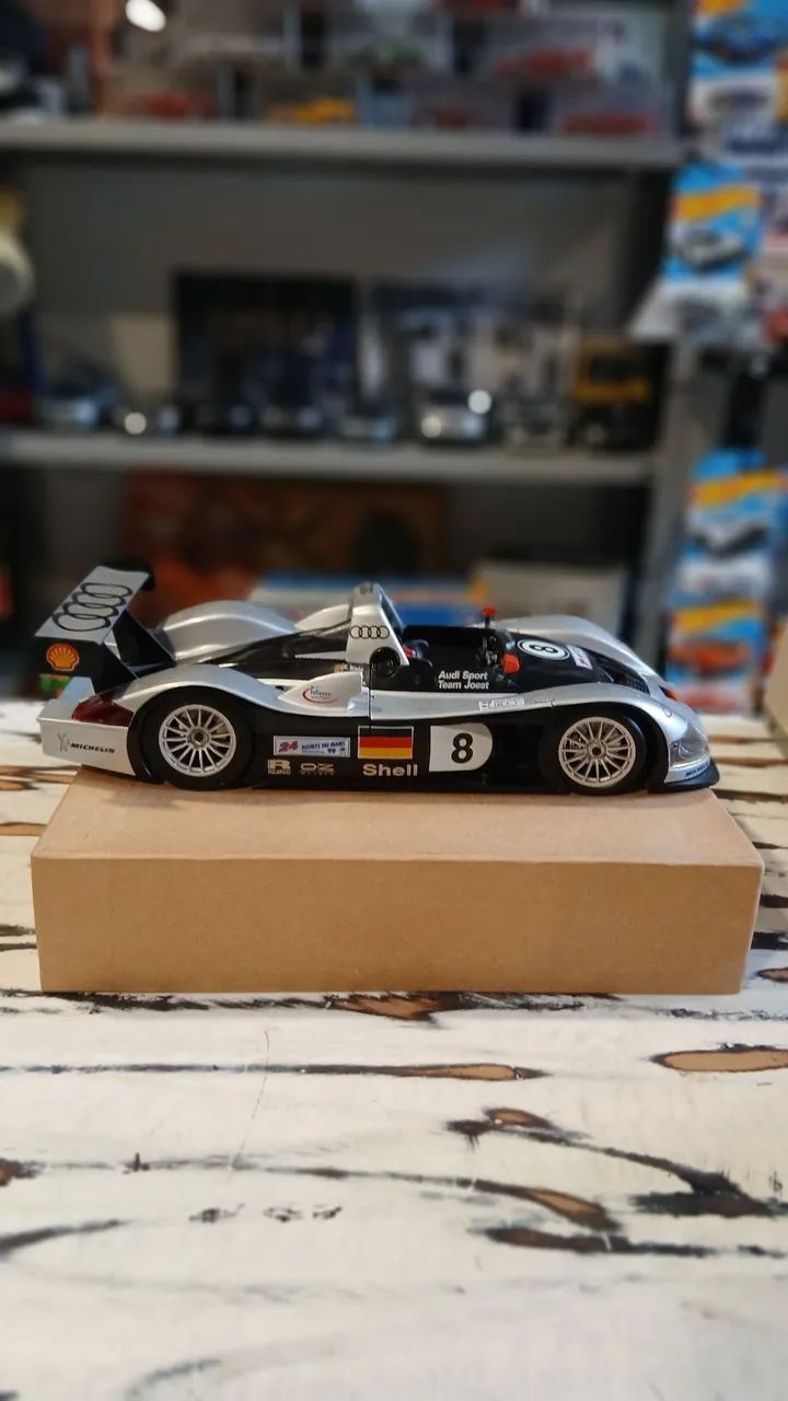Audi Miniatura 　中古品 ル・マン1999　1/18 アウディーＲ8R　　 MAISTO製 R8 MercadoLivre | Premium Maisto 1:18 1999 Mans Le ミニカー