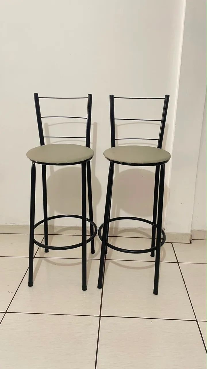 Sofá e banquetas - Foto 2