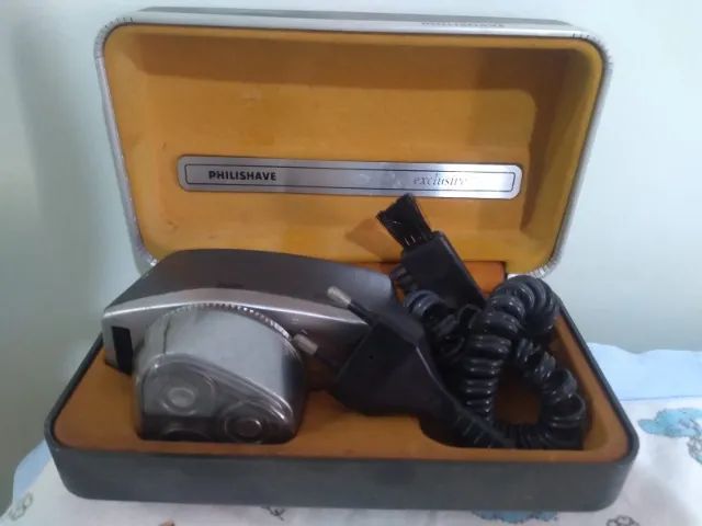 Barbeador Philishave Philips Hp118 127/220v com Maleta(Usado)