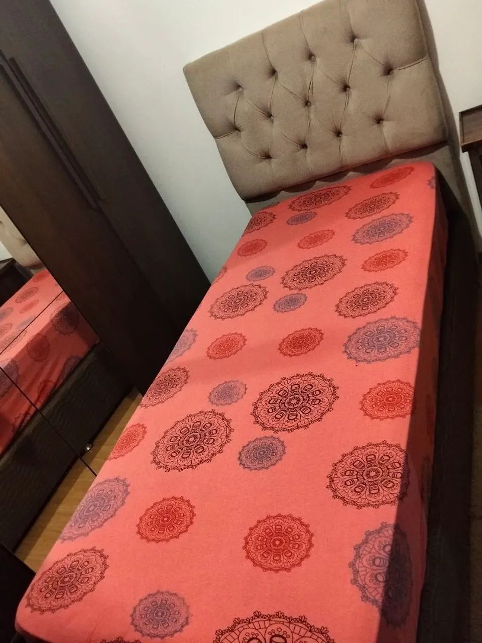 Cama box solteiro mais cabeceira e colchão 