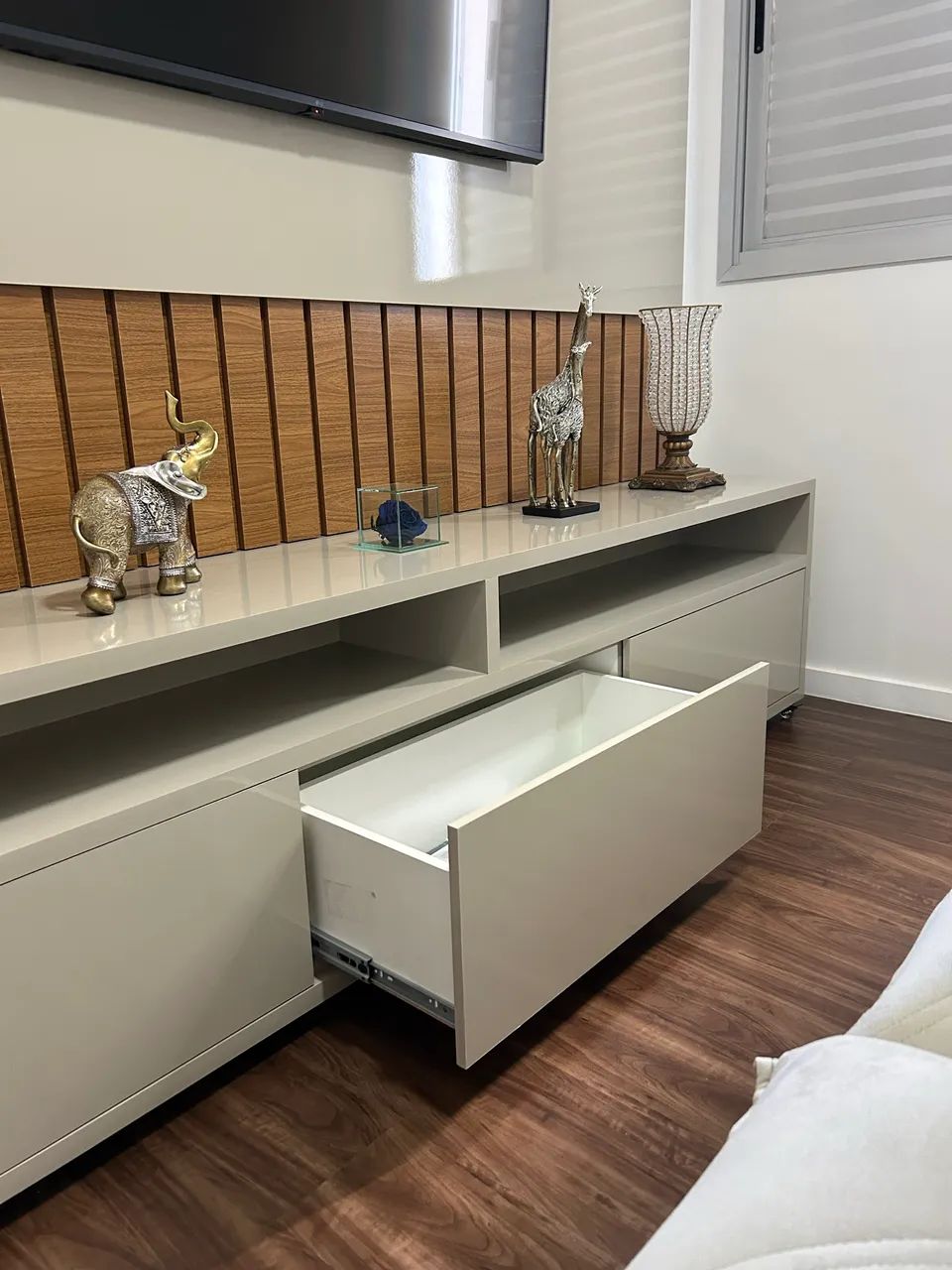 Vendo: Painel e rack modernos - Foto 2