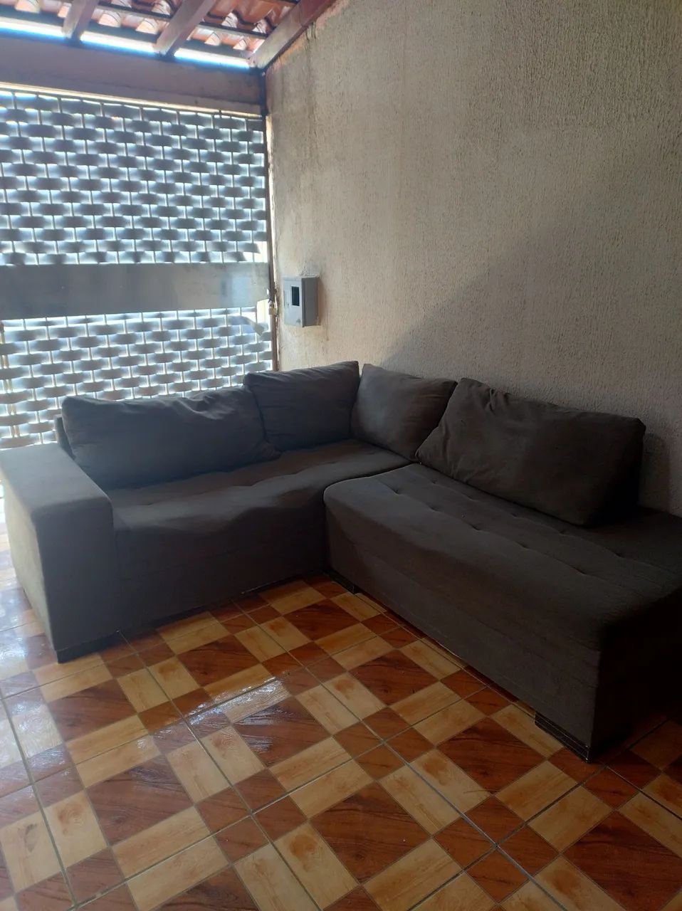 Vendo sofá L + painel de TV - Foto 2