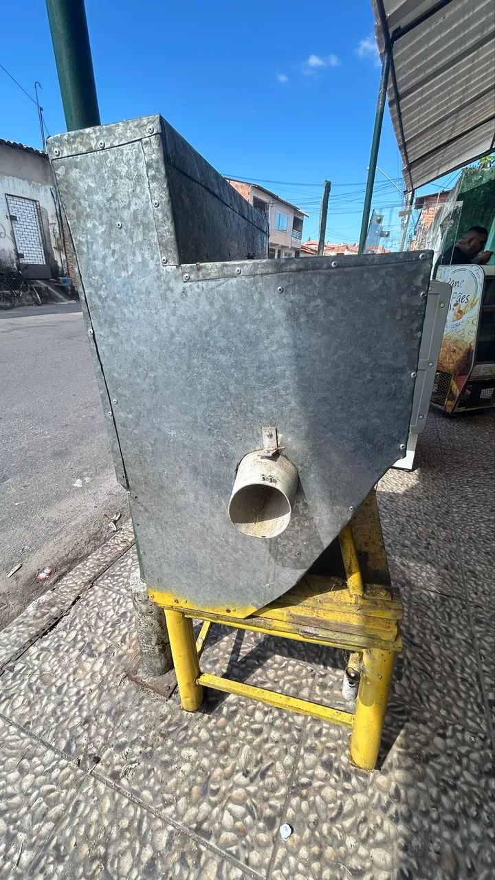 Engenhoca Moedor de cana + Estrutura  - Foto 2
