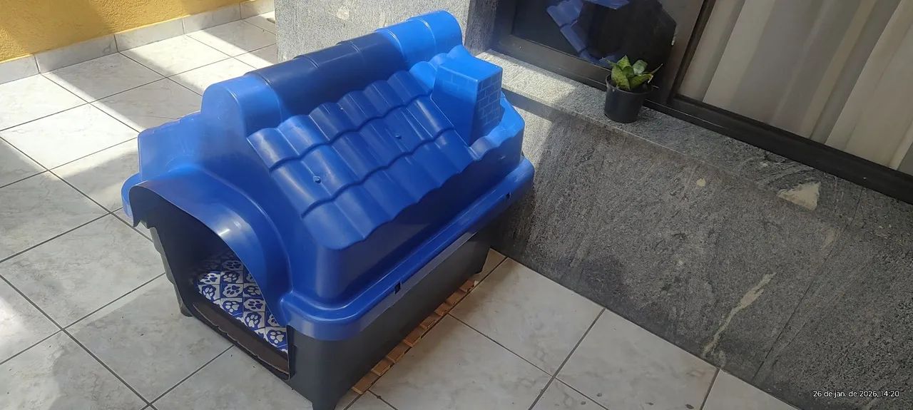 Casinha grande de plástico com colchonete.  - Foto 3