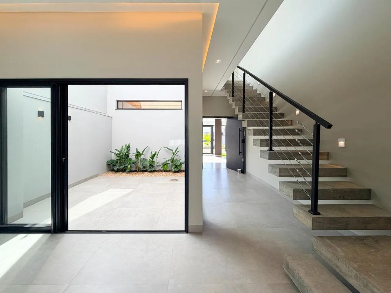 Sobrado à venda em Maringá, Bom Jardim, com 3 suítes, com 186 m² - Foto 5