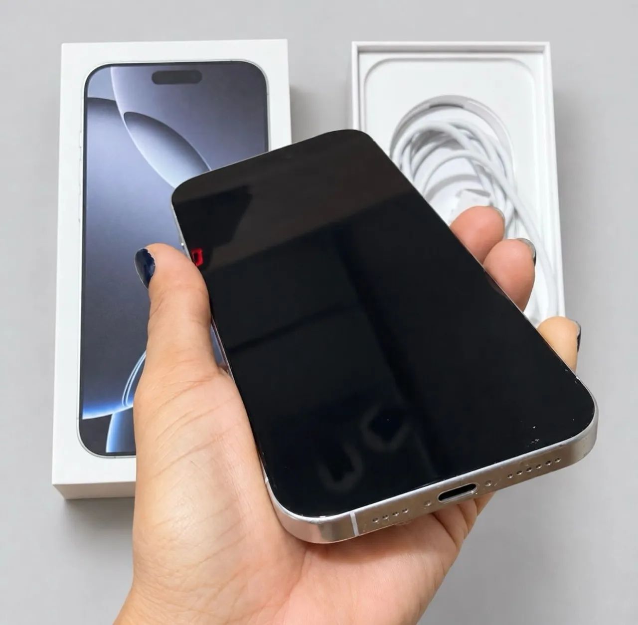 iPhone 16 Pro Max 256 - Foto 3